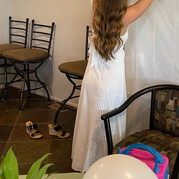 White Dress - Picture 3 of 4